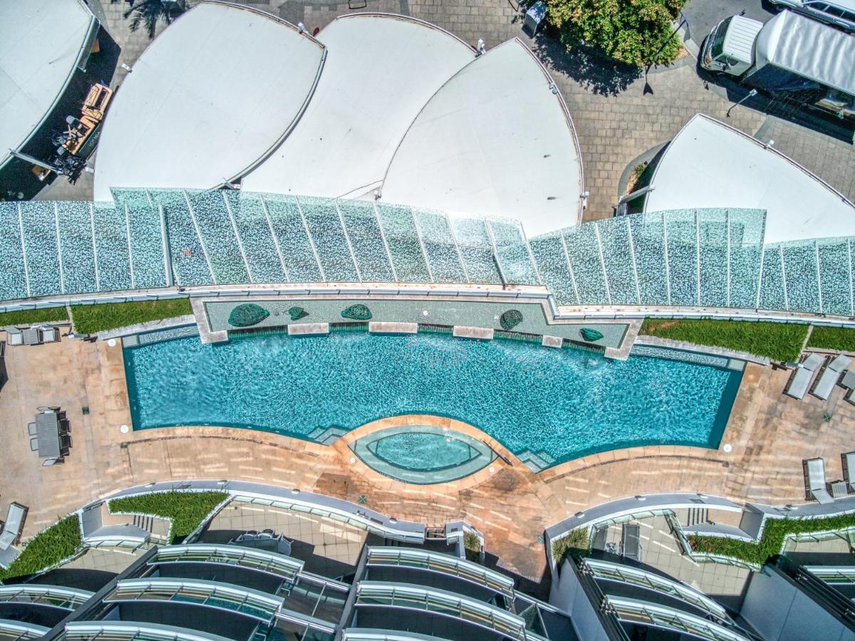 Oceans Mooloolaba Hotel Exterior photo